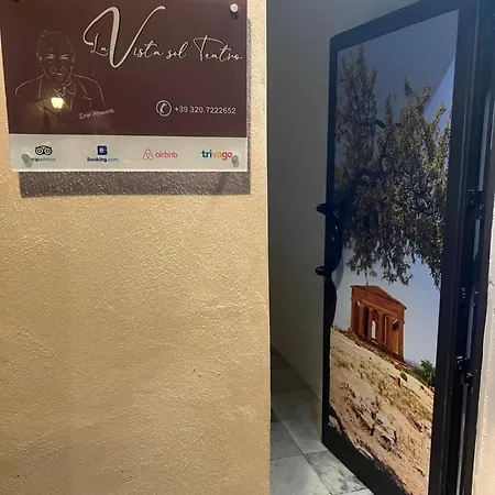 La Vista Sul Teatro Couette-café